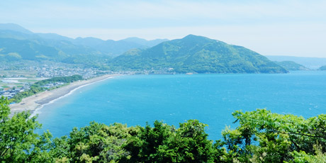 海と山の恵みを堪能、くつろぎのひとときを